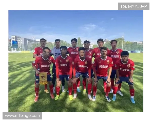 上海足球队的成长之路：从默默无闻到辉煌成就的纪实故事